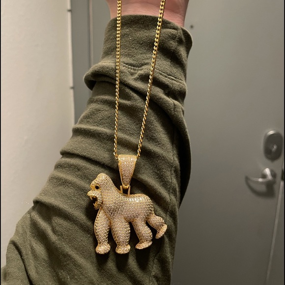 Men’s Silverback Gold Chain - Picture 2 of 2